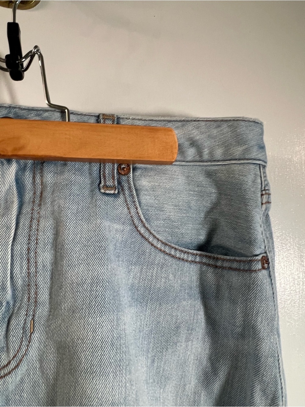 American Eagle Women’s Size 14 Denim Mini Skirt Cut Off Light Wash Distressed - Picture 5 of 10